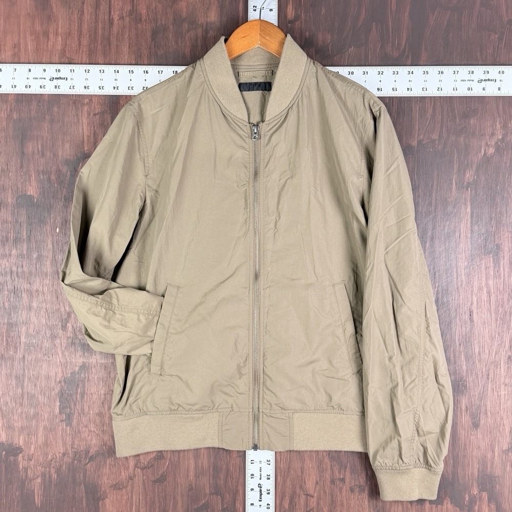 Uniqlo Long Sleeve Full-Zip Bomber Jacket 100% Nylon Tan Beige Men's Medium GUC